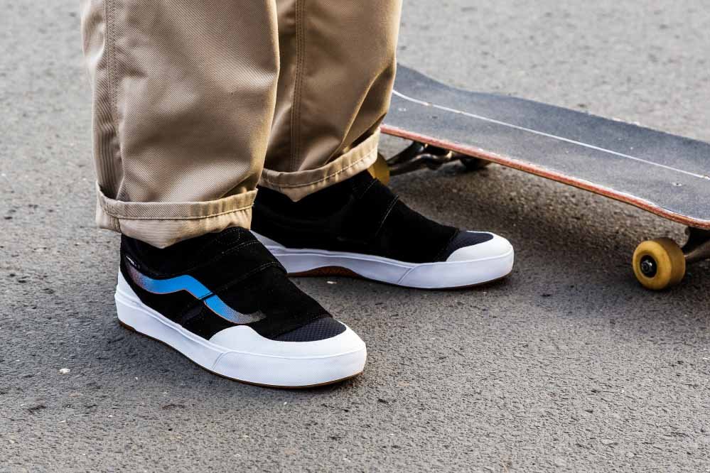 Men Slip On Skate Shoes